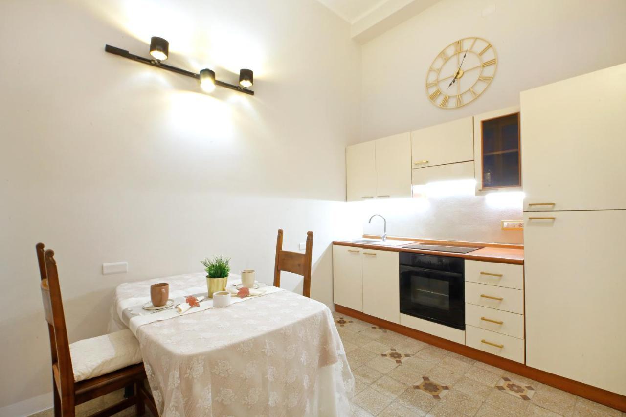 Breathe Liguria - Lucy 1 Bedroom And 1 Apartment In A Newly Renovated Nineteenth-Century Building In The Historic Center Near The Sea Специя Екстериор снимка